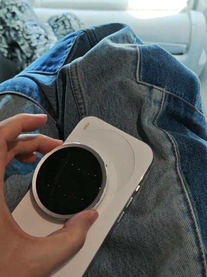 俞浩晒追觅模块化手机真机，镜头模组、后盖都能拆